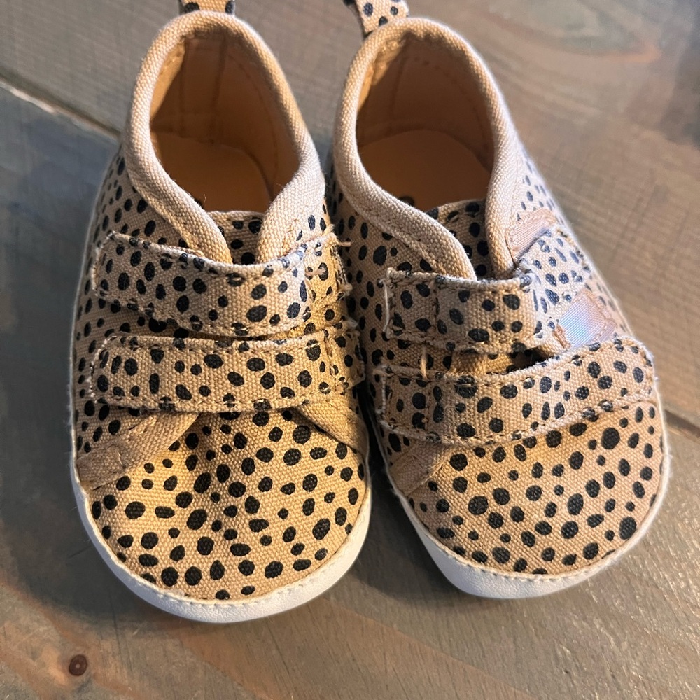 Baby Sneakers Dot Print 3-6 Months